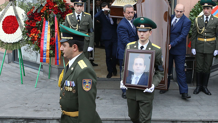 Ermenistan'da bir şüpheli intihar daha